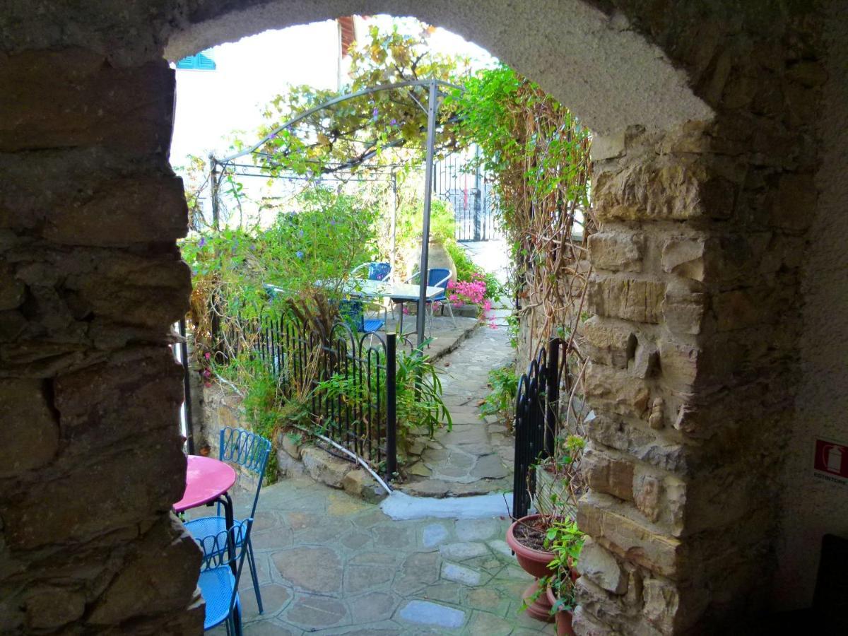 Un Posto Al Sole Villa Diano San Pietro Exterior foto