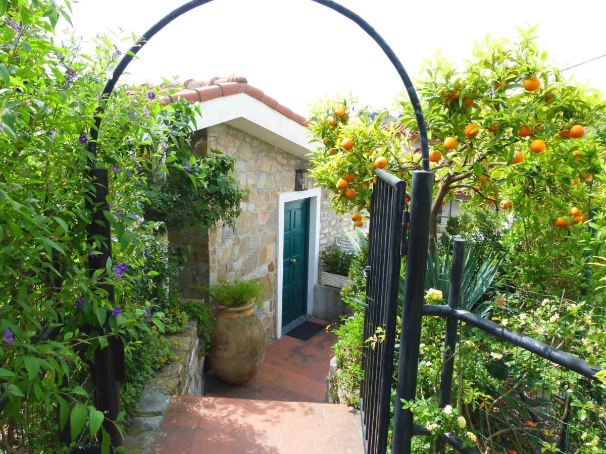 Un Posto Al Sole Villa Diano San Pietro Exterior foto